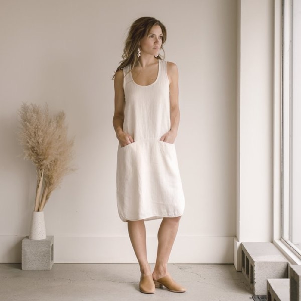 Beaton Linen Pocket Tunic in Alabaster size XS